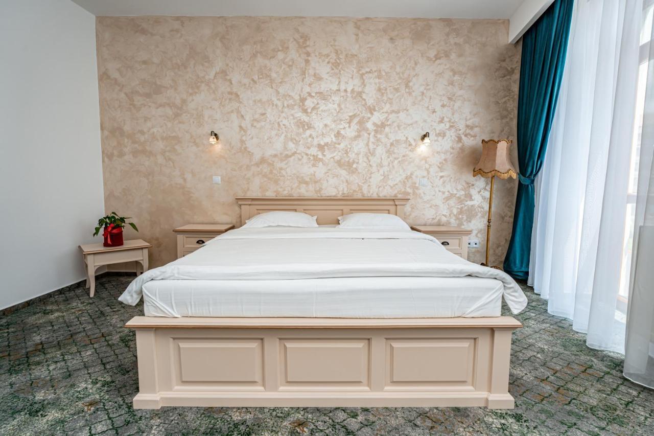 Hotel Rin Sibiu Bagian luar foto