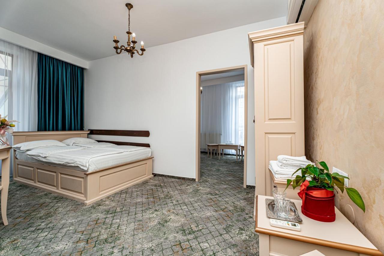 Hotel Rin Sibiu Bagian luar foto