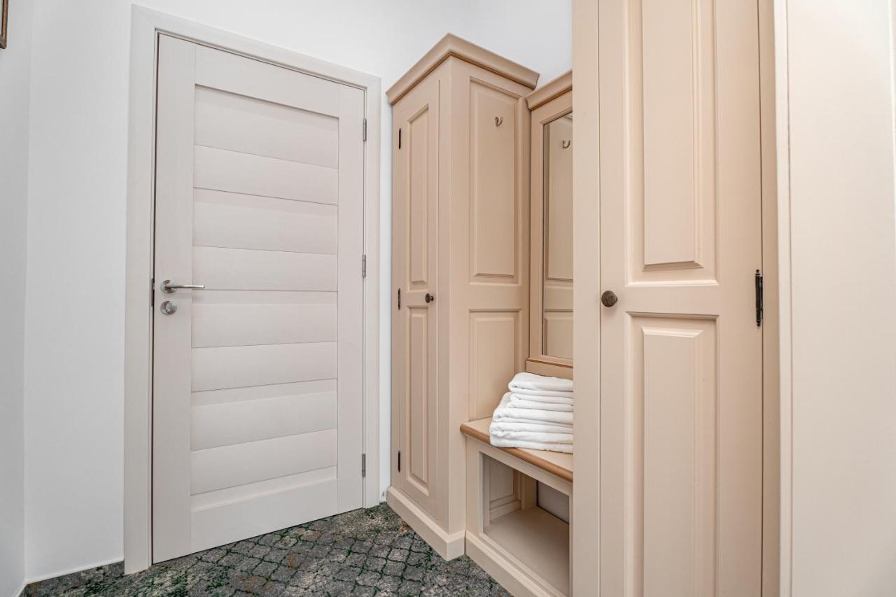 Hotel Rin Sibiu Bagian luar foto