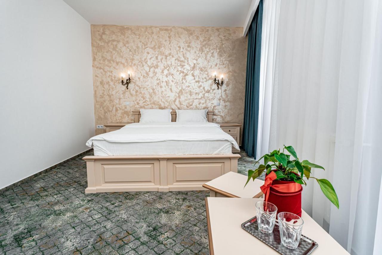 Hotel Rin Sibiu Bagian luar foto