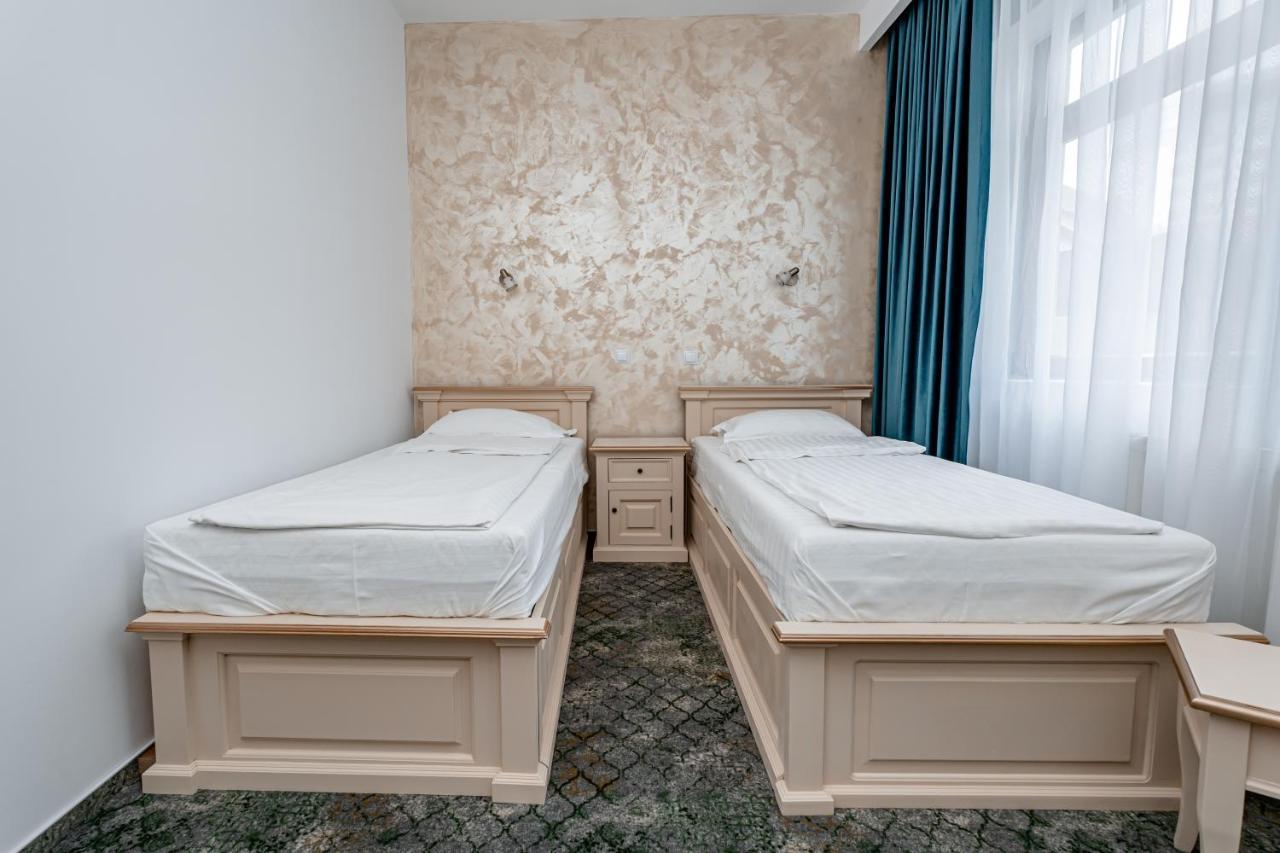 Hotel Rin Sibiu Bagian luar foto