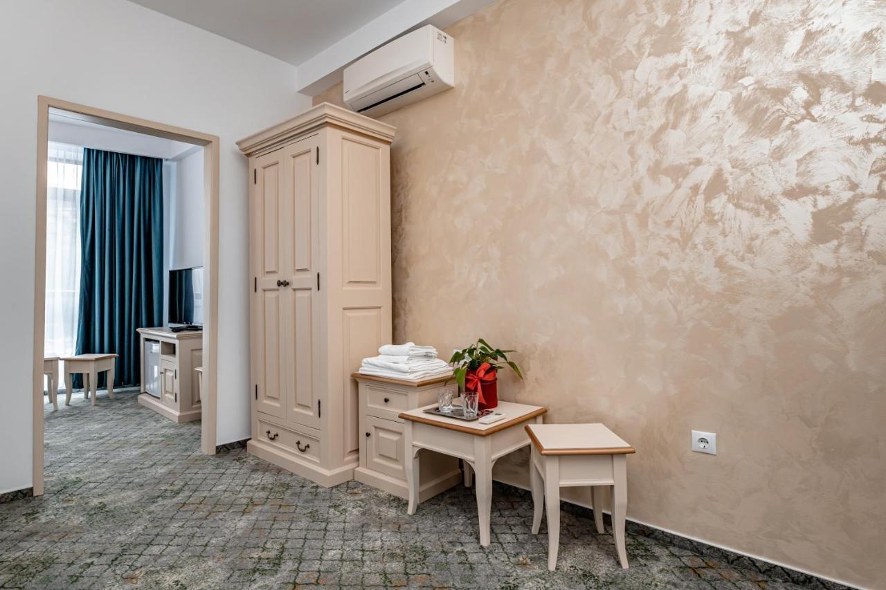 Hotel Rin Sibiu Bagian luar foto