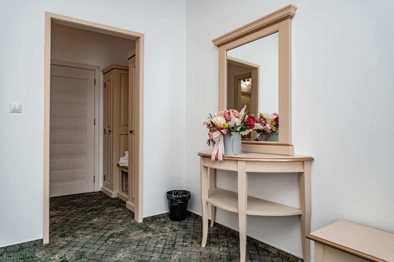 Hotel Rin Sibiu Bagian luar foto
