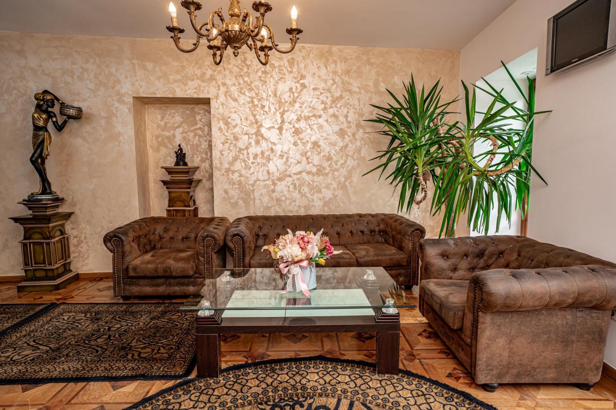 Hotel Rin Sibiu Bagian luar foto